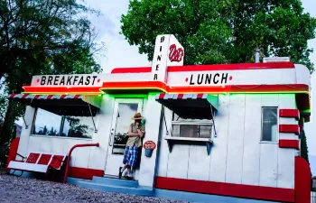 Dots Diner