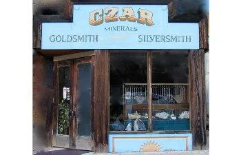 Andrew Laws Jeweler at Czar Minerals