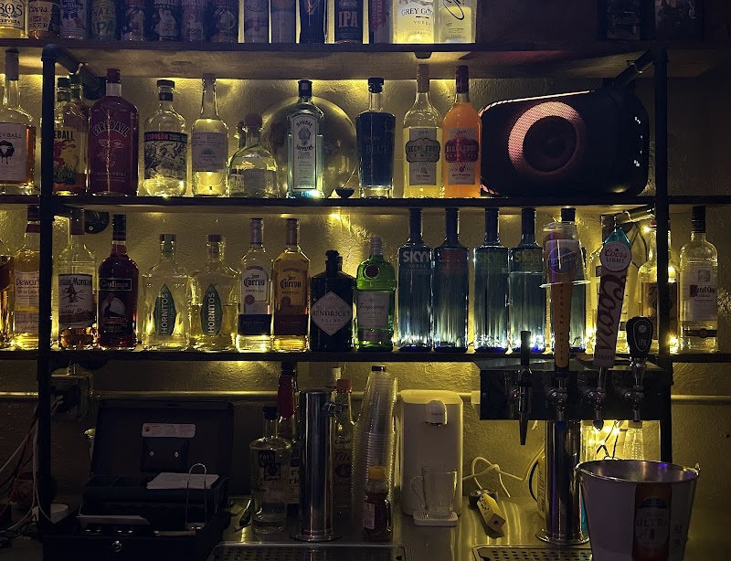 Carley's Bar